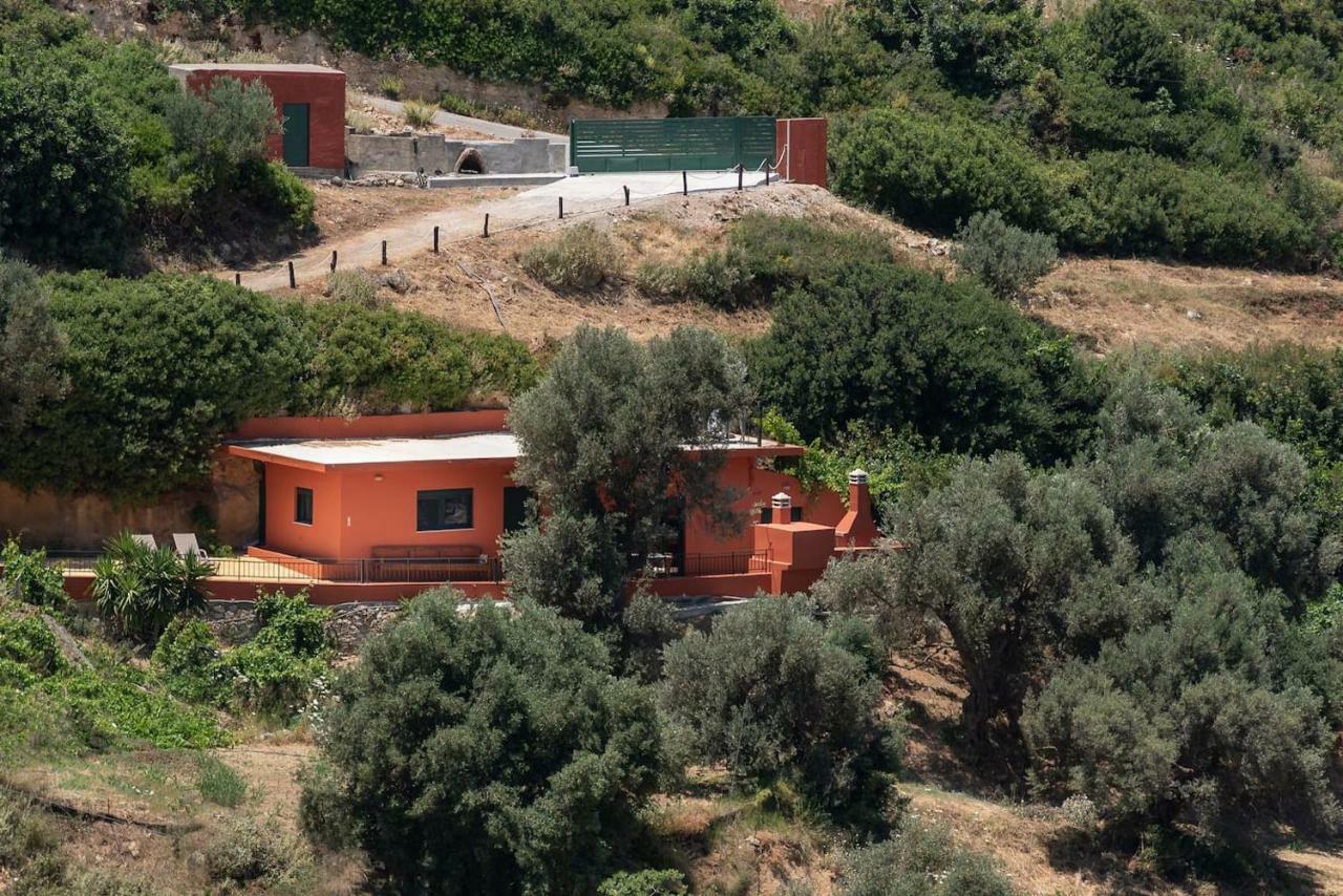 Roussospítion Agapi'S Home מראה חיצוני תמונה