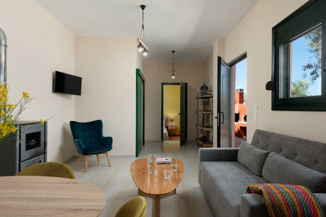 Roussospítion Agapi'S Home מראה חיצוני תמונה