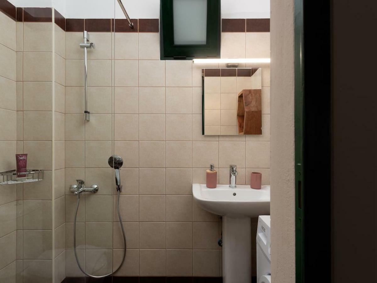 Roussospítion Agapi'S Home מראה חיצוני תמונה